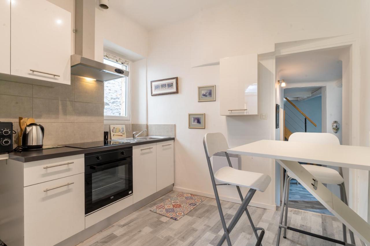 Le Charme du médiéval dans un appartement cosy Hyères Esterno foto